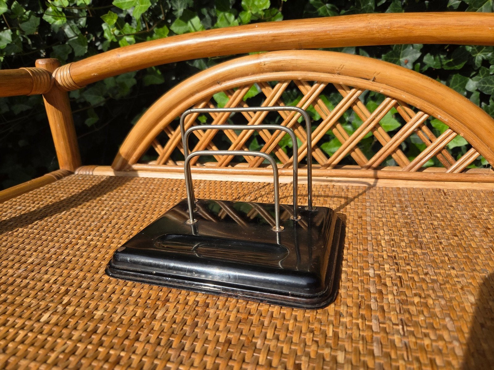 Vintage Zwart Metalen Brievenhouder / Servethouder, Antiek en Kunst, Ophalen of Verzenden