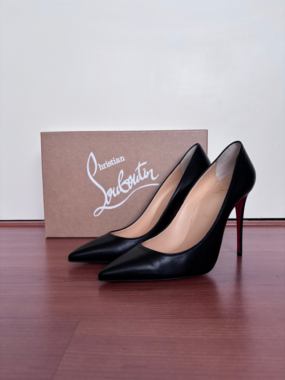 Louboutin Kate 100 nappa shiny black - 37.5, Pumps, Verzenden, Zwart, Zo goed als nieuw
