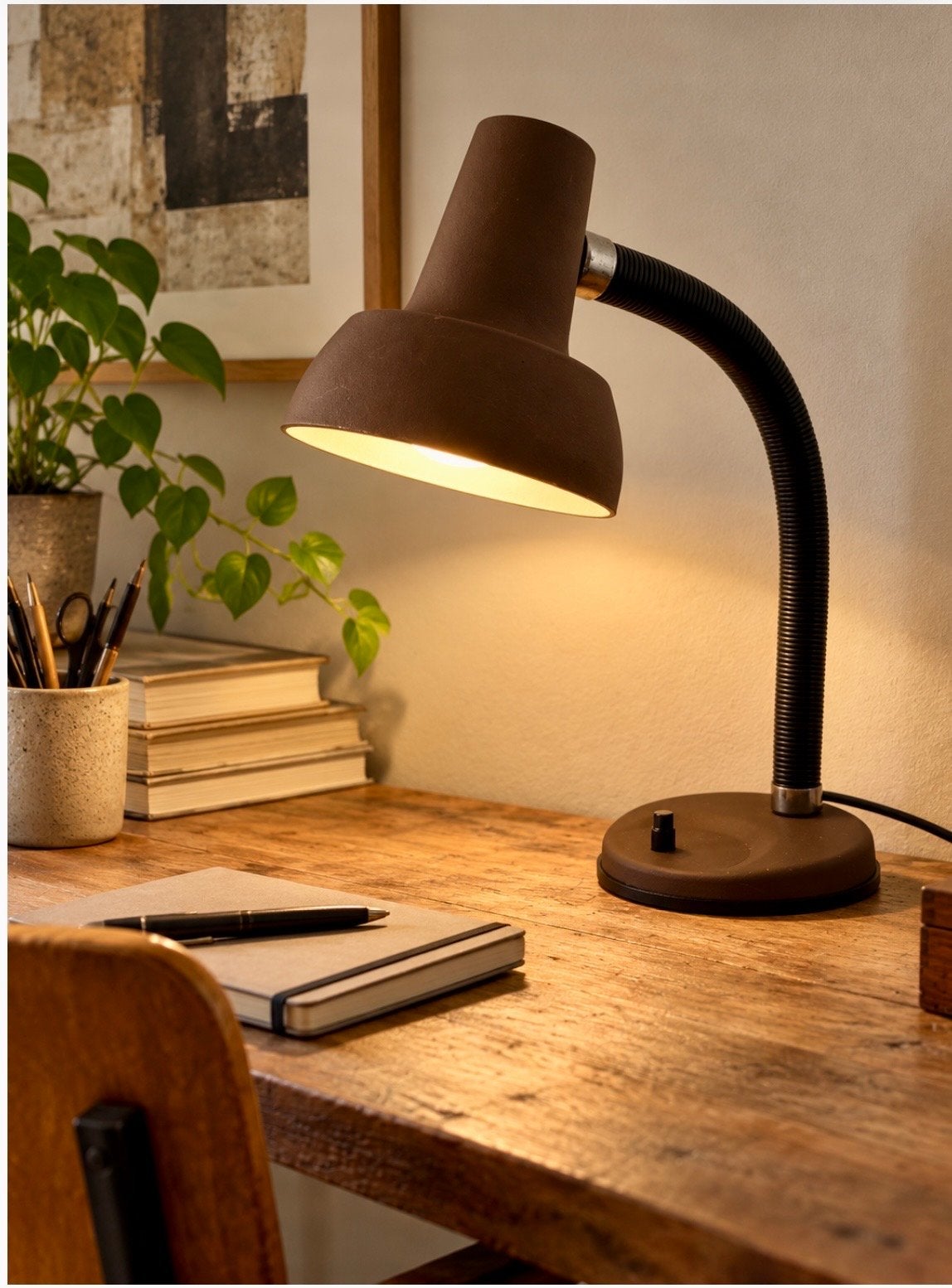 Vintage Herda Bureaulamp - Bruin, Buigbaar, Poedercoating, Bureaulamp, Overige merken, Vintage, Ophalen of Verzenden