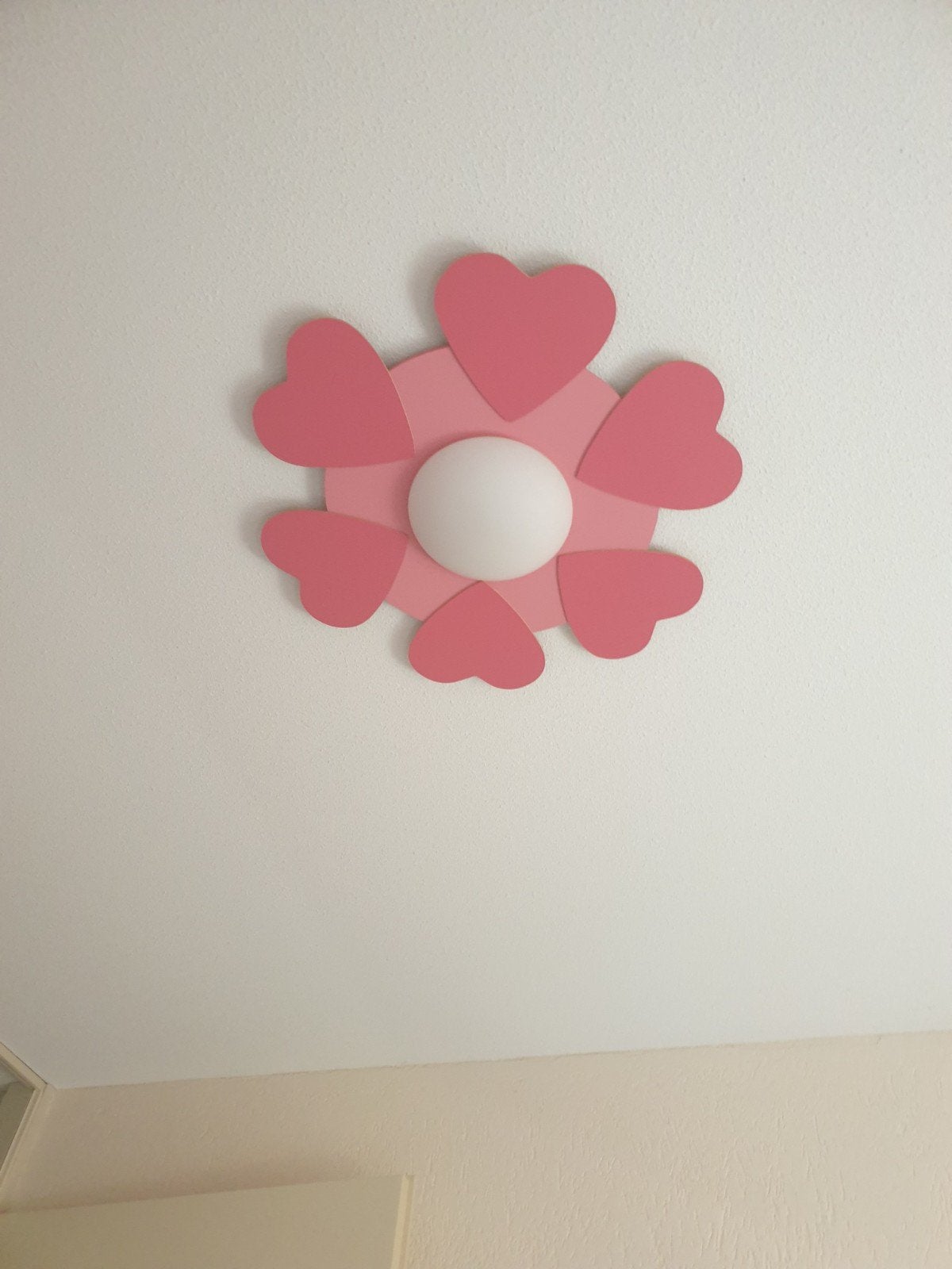 Roze plafondlamp met hartjes voor kinderkamer, Ophalen, Gebruikt, Overige merken, Ophangbaar