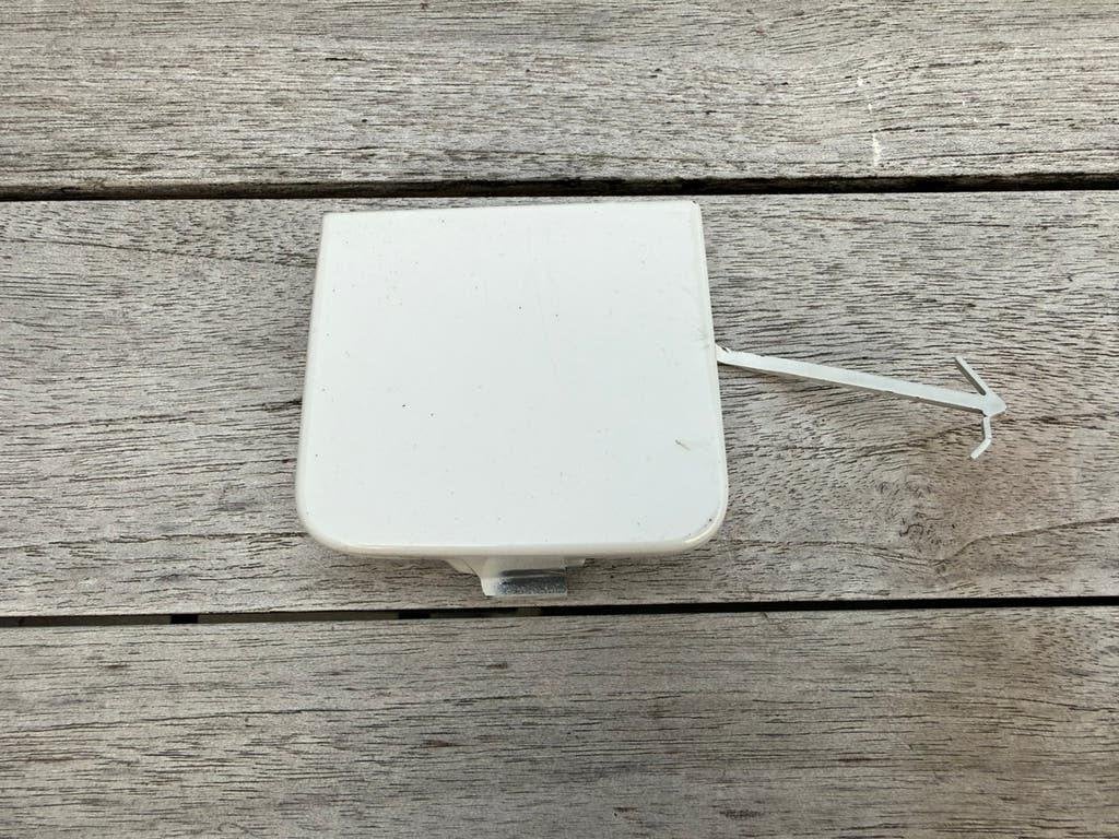 Afdekkap sleepoog (Peugeot 108), Gebruikt, Voor, Ophalen of Verzenden, Bumper