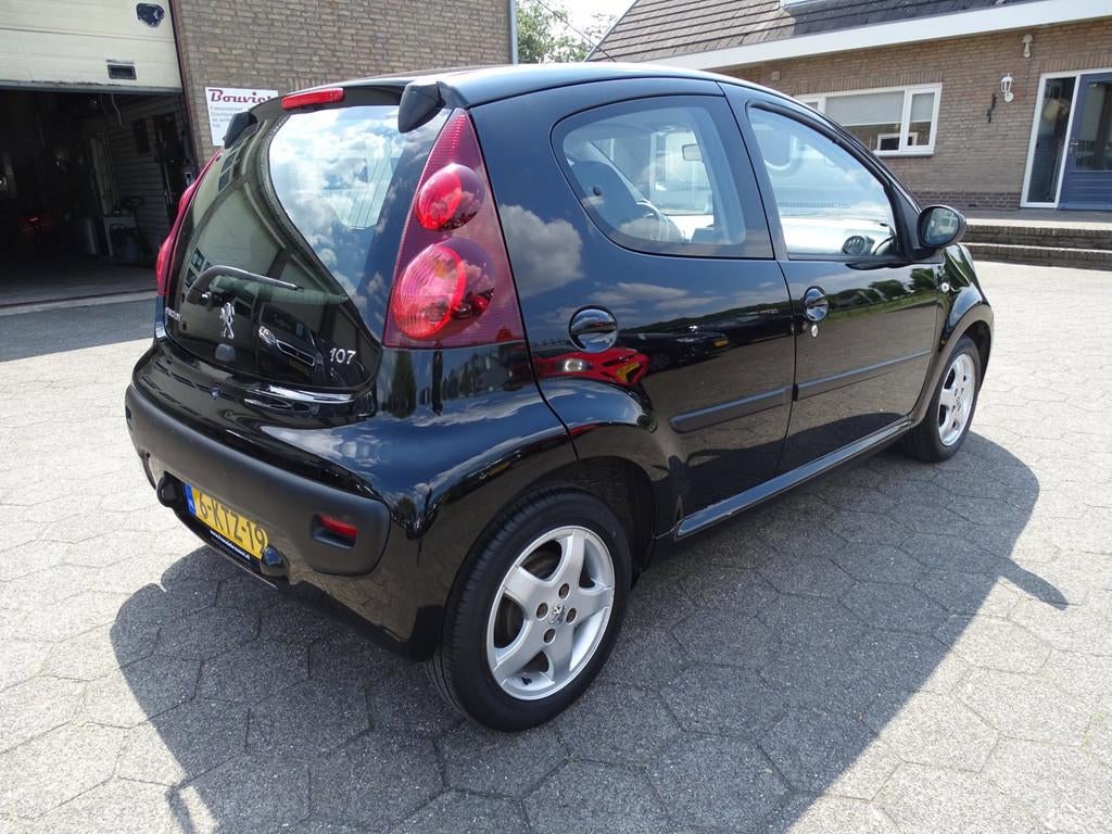 Peugeot 107 1.0 Active AIRCO/LMV/BT/5 DEURS/NAP, Voorwielaandrijving, Euro 5, Stof, Gebruikt