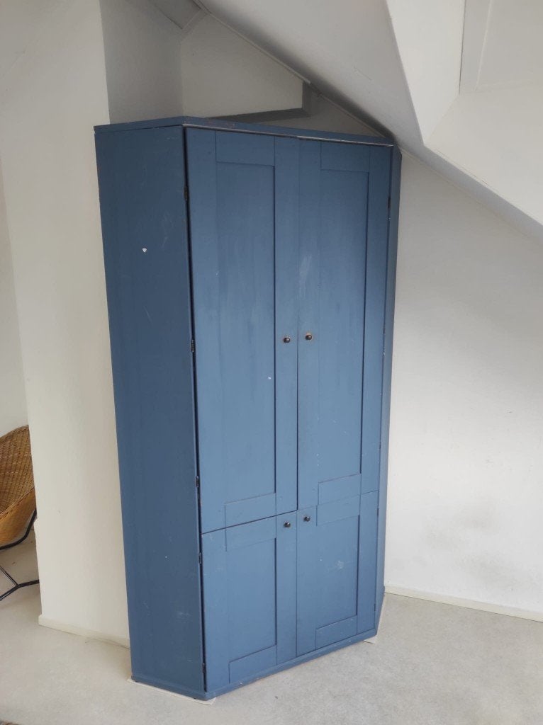 Blauwe hoekkast met planken, Huis en Inrichting, Kasten | Kledingkasten, Ophalen, 100 tot 150 cm, 200 cm of meer, 75 cm of meer