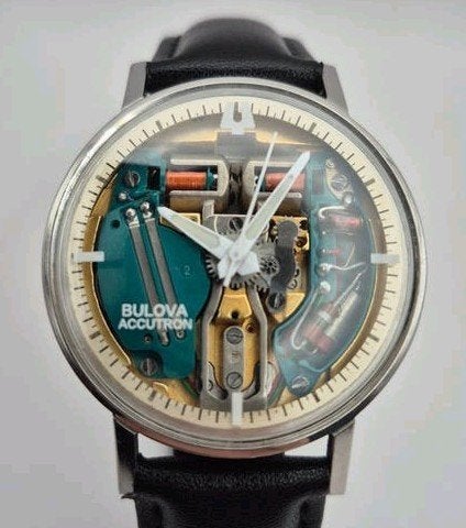 Bulova Accutron Cal. 214 Spaceview 35mm Vintage 1966, Antiek en Kunst, Antiek | Klokken, Ophalen