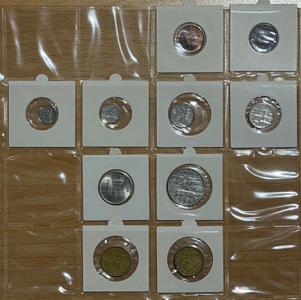 Verzameling van 99 stuks Guldenmunten, Ophalen of Verzenden, Koningin Beatrix, Overige waardes, Setje