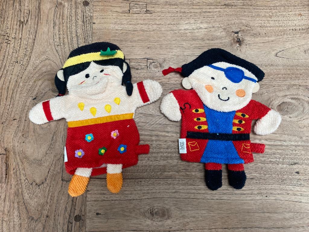 Washand handpop/poppenkastpop indiaan meisje/piraat, zgan, Ophalen of Verzenden, Zo goed als nieuw, Overige typen