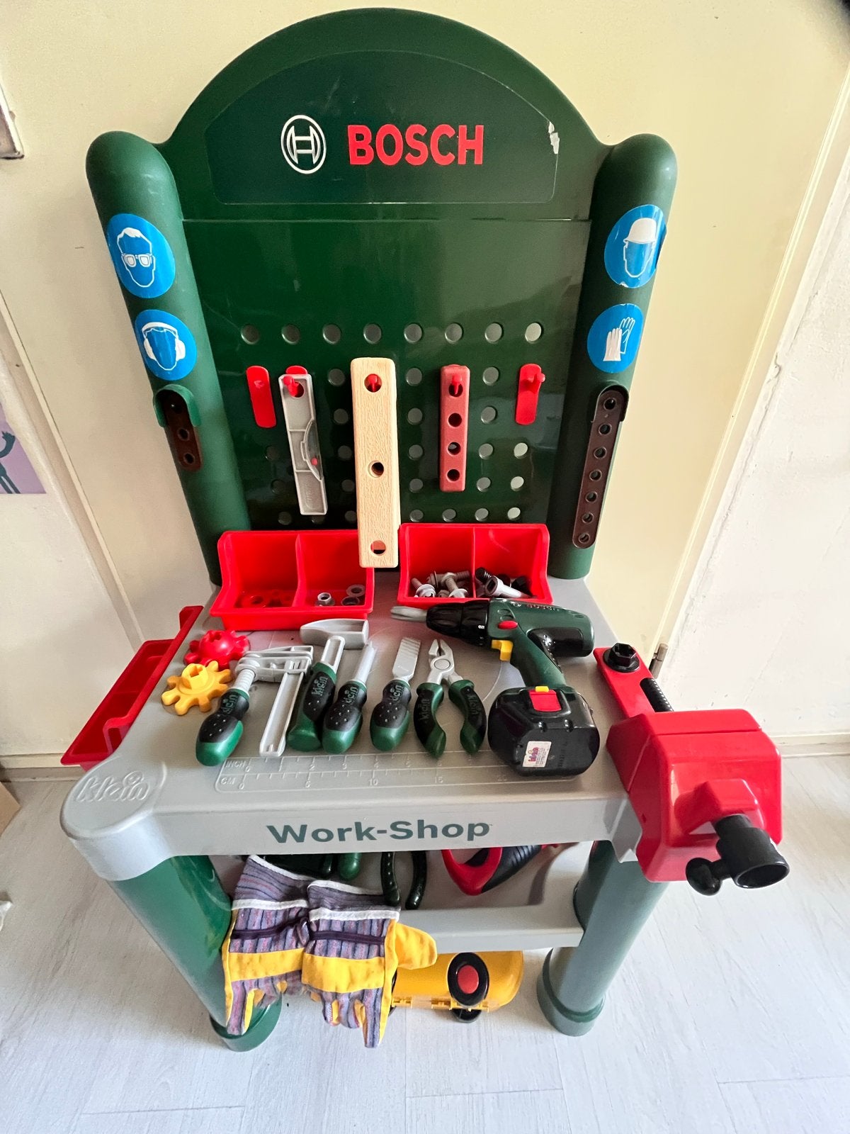 Bosch Work-Shop met extra gereedschap - Gebruikt, Kinderen en Baby's, Speelgoed | Overig, Ophalen, Gebruikt, Jongen of Meisje