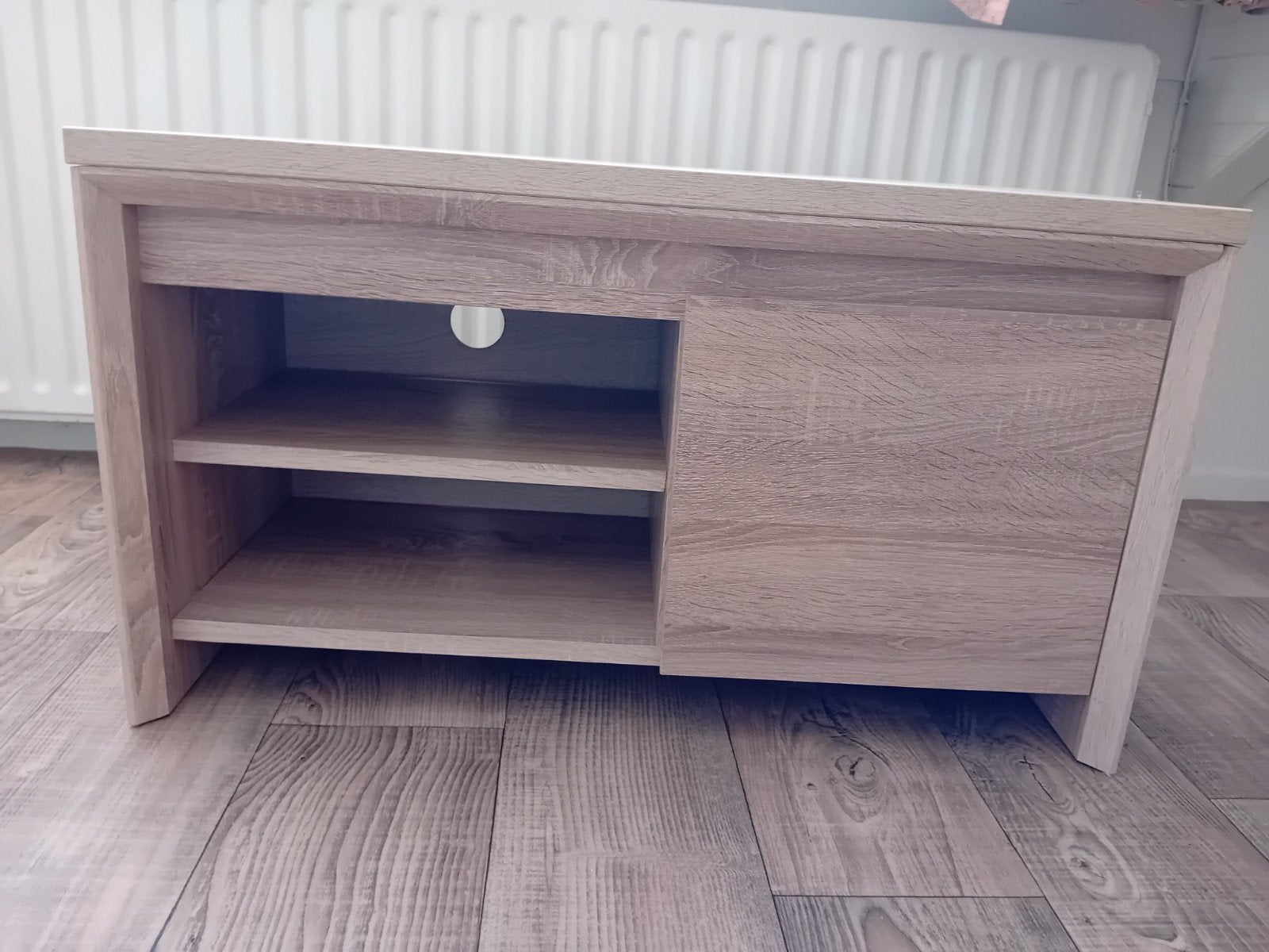 TV meubel Haslund van Jysk, 85x48x35, Huis en Inrichting, Ophalen, Kunststof, 50 tot 100 cm, Zo goed als nieuw