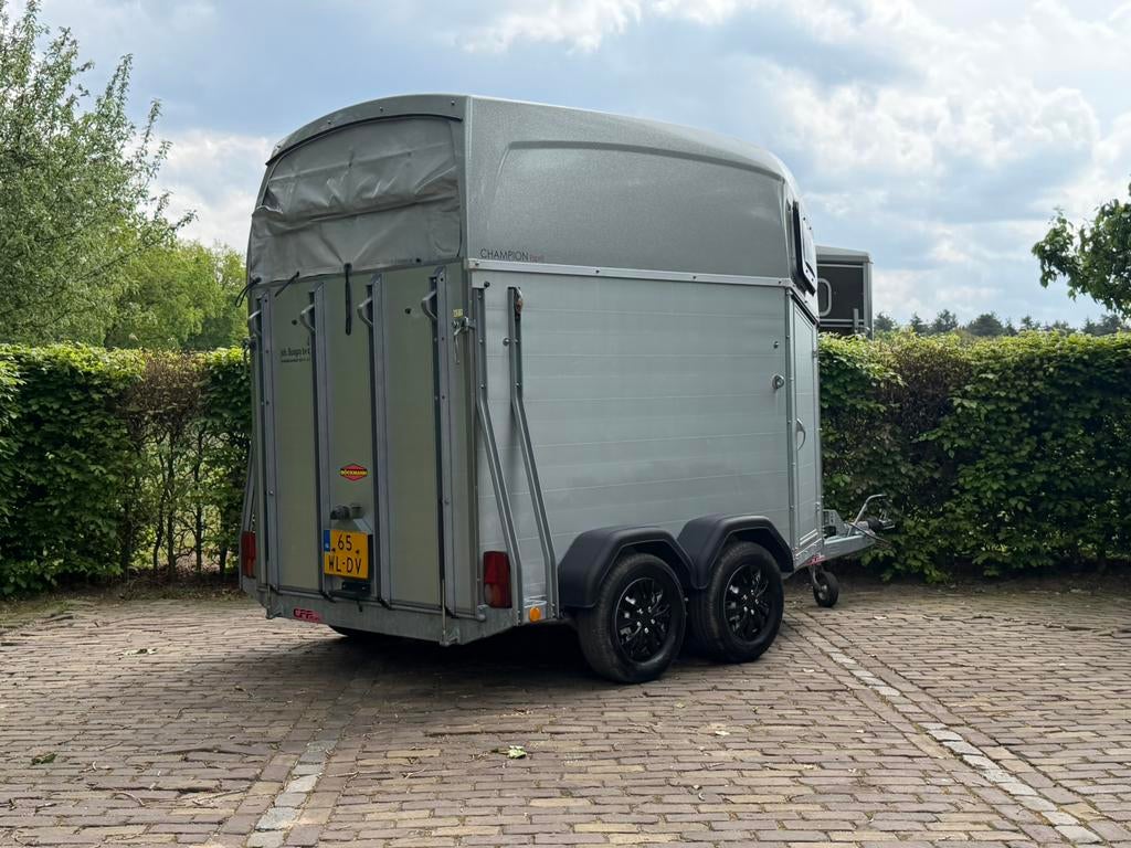 Vol aluminium 2 paards Bockmann champion, Dieren en Toebehoren, Paarden en Pony's | Trailers en Aanhangwagens, Ophalen, TT Paardentrailers