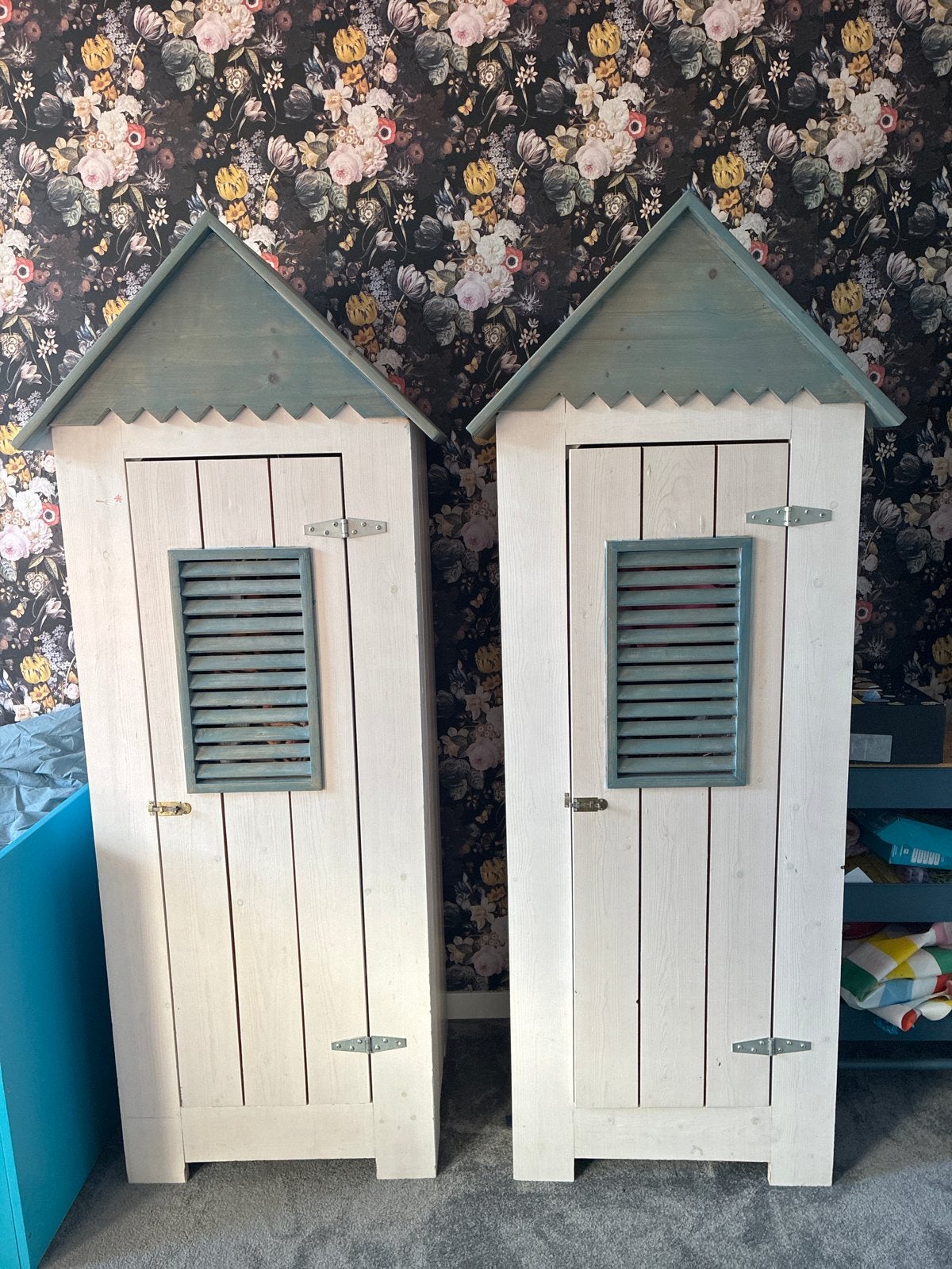 Set van 2 strandhuis kasten, Ophalen, Met plank(en), Gebruikt, 50 tot 100 cm
