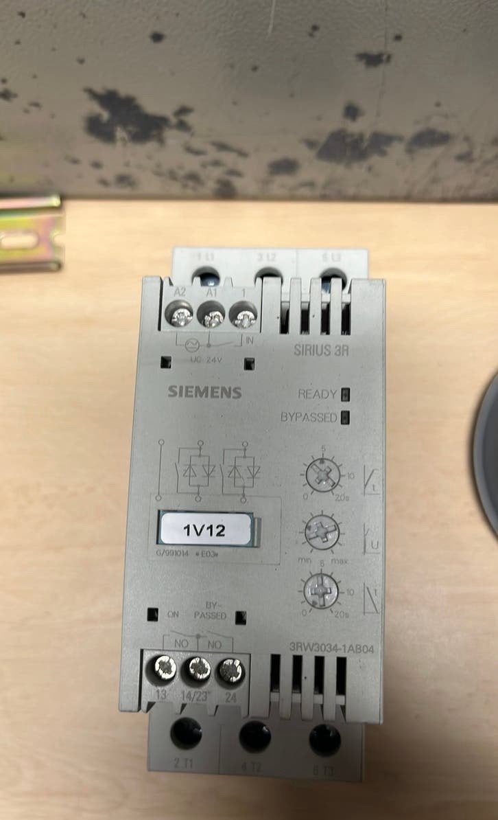 Siemens 3RW3034-1AB04 soft starter, Ophalen of Verzenden, Gebruikt, Overige typen