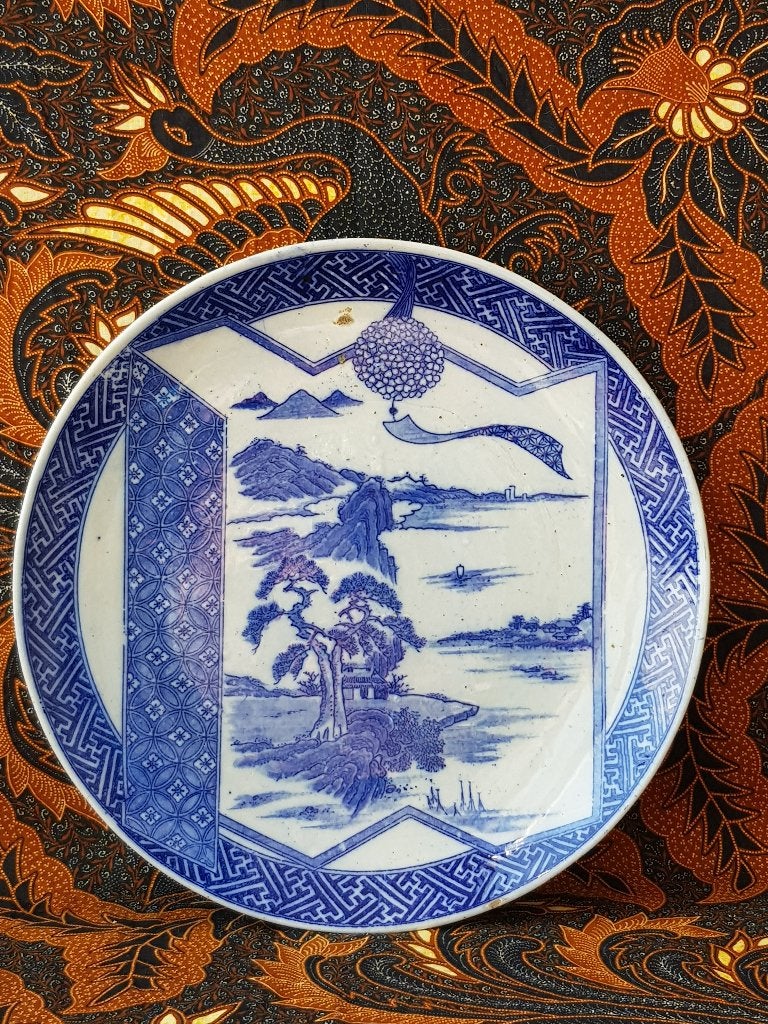 Mooi groot antiek bord of schaal uit Japan 31,4 cm., Ophalen of Verzenden