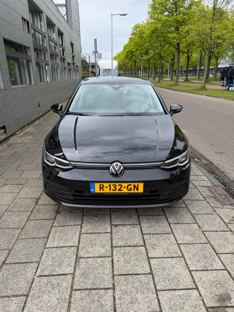 Volkswagen Golf 1.0 TSI 90pk 2021 Zwart, Auto's, Volkswagen, Voorwielaandrijving, 1160 kg, Zwart, 3 cilinders