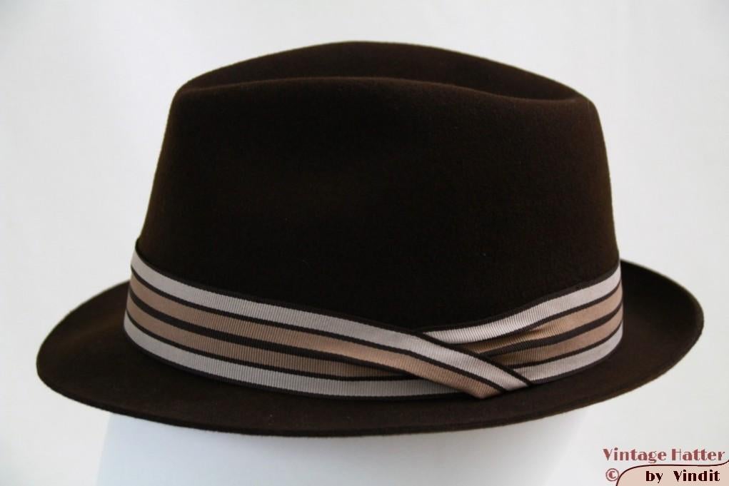 mooie Gleufhoed Trilby Mayser bruin maat 57,5 nieuw unisex, Mayser, Hoed, Nieuw, Ophalen of Verzenden