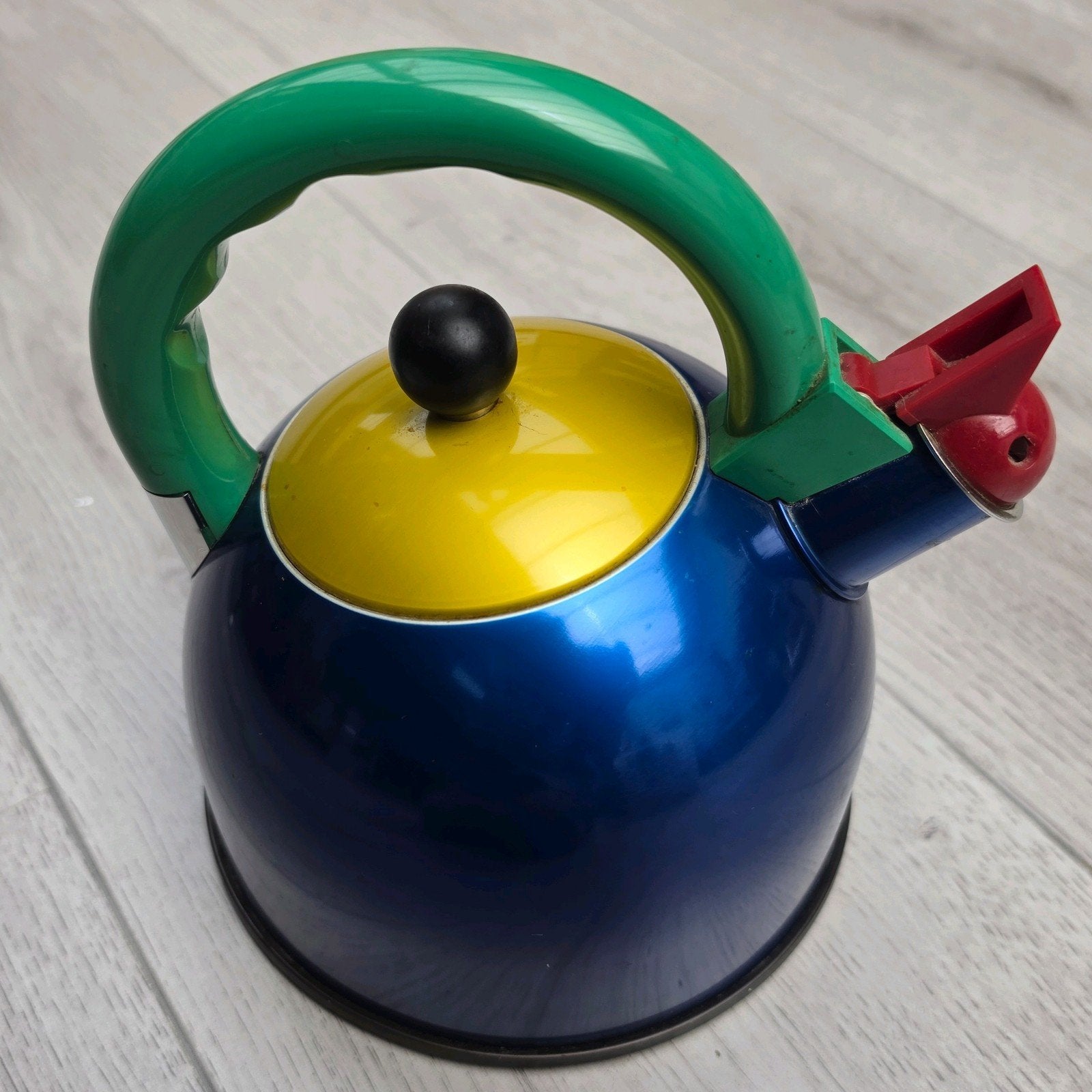 Vintage 80s fluitketel - Retro design made in Japan, Theepot/fluitketel, Gebruikt, Ophalen of Verzenden, Metaal