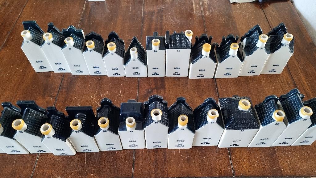 Te koop aangeboden: een partij van ca. 40 lege KLM huisjes, Ophalen of Verzenden, Gebruikt, 1 t/m 20