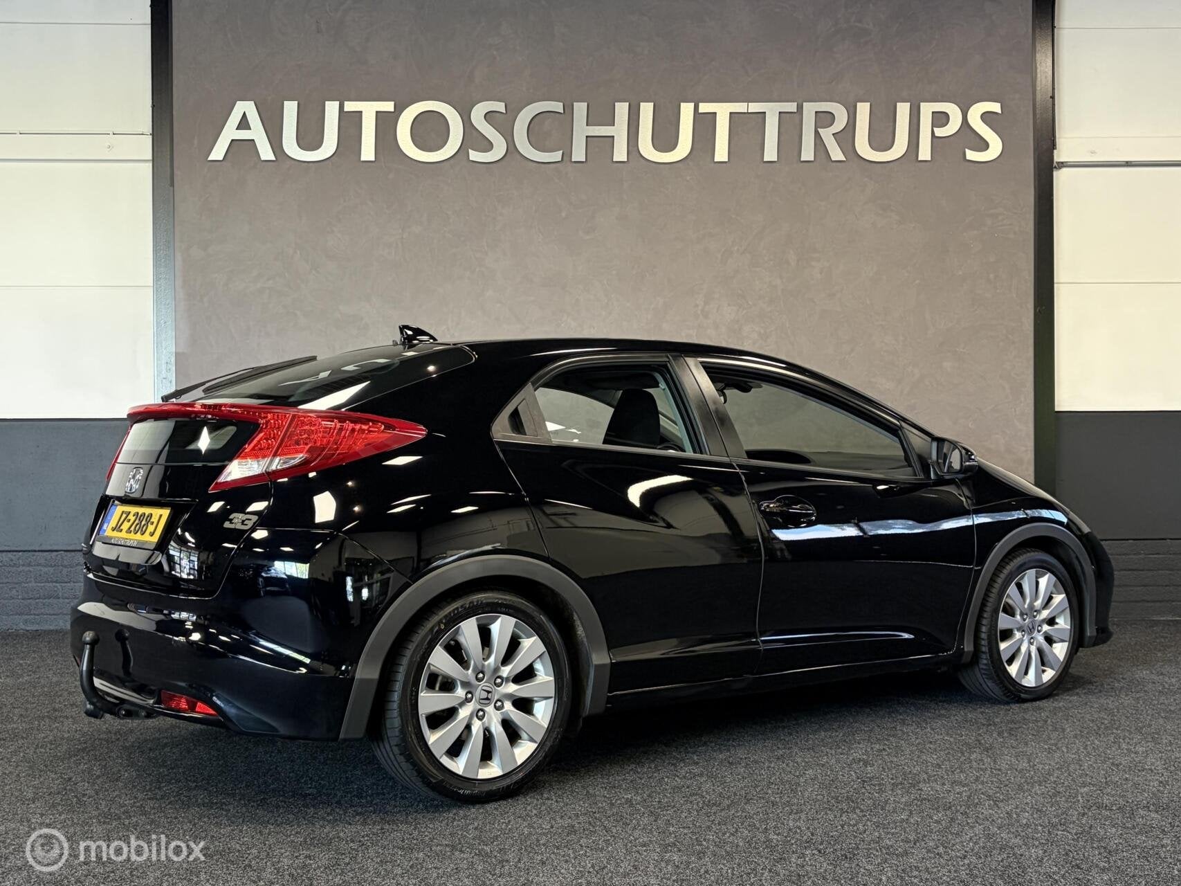 Honda Civic 1.8 Sport CLIMA / CRUISE / TR.HAAK / DEALER O.H, Auto's, Voorwielaandrijving, Euro 5, Stof, Gebruikt
