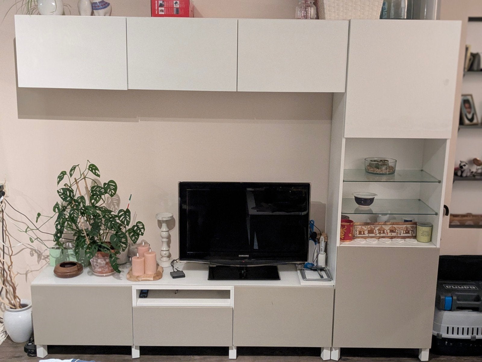 Modern tv-meubel met opbergkasten en vitrine, Gebruikt, Glas, Ophalen of Verzenden, 200 cm of meer