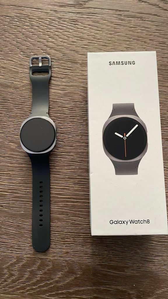 Samsung Galaxy Watch 8 40 mm LTE, Ophalen of Verzenden, Zo goed als nieuw, Zwart, Android
