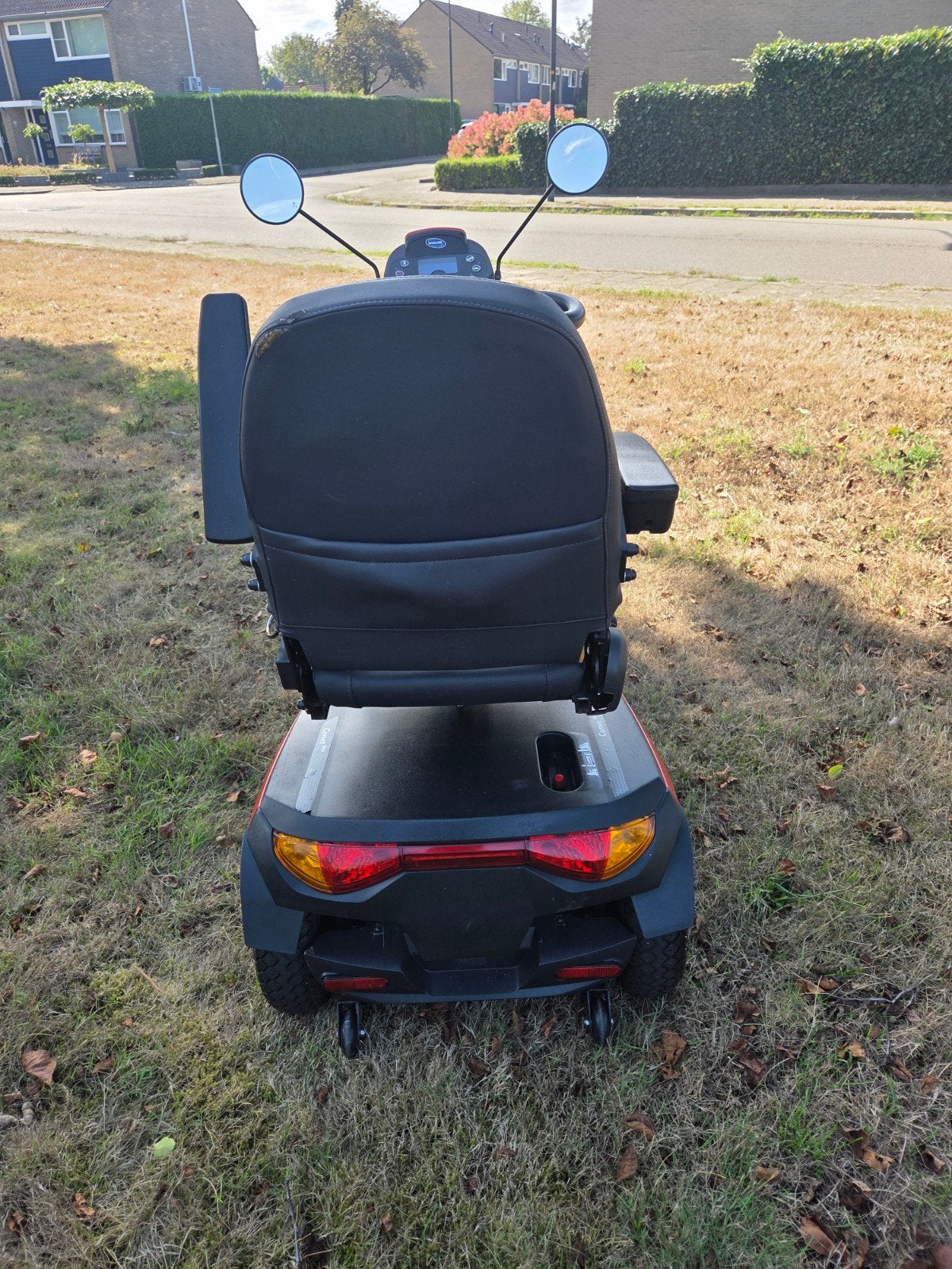 Nette scootmobiel van Invacare type Comet Pro  4, Gebruikt, Ophalen of Verzenden, Invacare, 16 km/u of meer