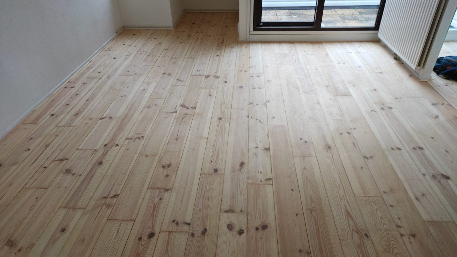 Gebruikt  eiken, grenen, pvc en laminaat, leggen 8,- per m2, Gebruikt, 75 m² of meer, Modern en klassiek, Ophalen