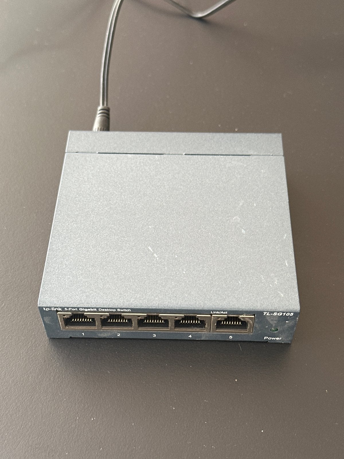 TP-Link TL-SG105 5-Poorts Gigabit Desktop Switch, Ophalen of Verzenden, Zo goed als nieuw
