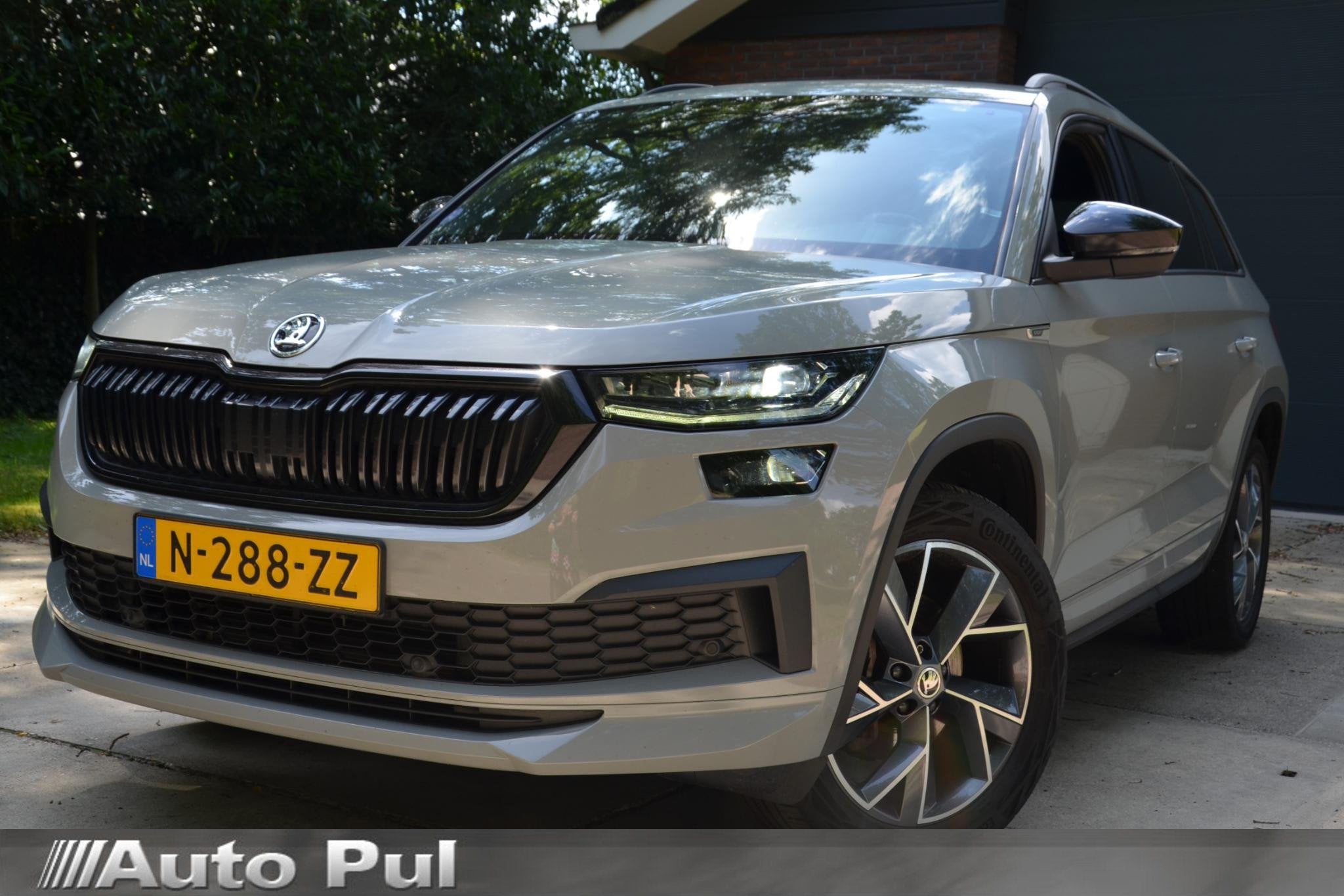 Skoda Kodiaq 1.5 TSI Sportline Business 7 Persoons. Navi/Led, Auto's, Voorwielaandrijving, 4 cilinders, 150 pk, Origineel Nederlands