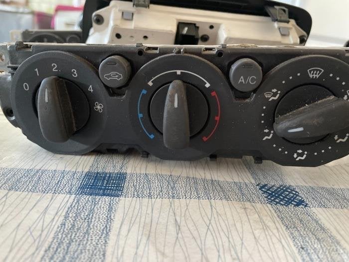 Kachel Bedieningspaneel van een Ford Focus, Auto-onderdelen, Gebruikt, -, -, Ford