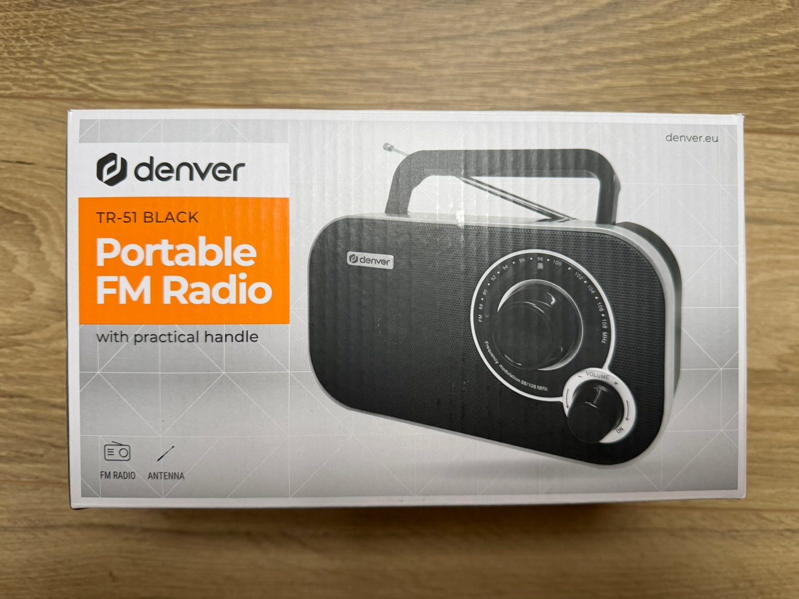 Draagbare Denver FM-radio op batterijen en netstroom 230V, Ophalen of Verzenden, Nieuw