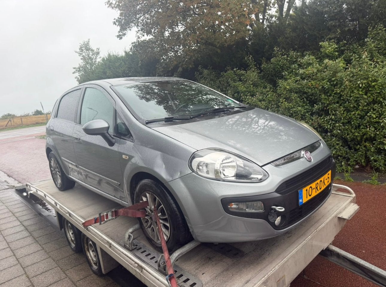 Fiat Punto 1.3 Multijet 5DR 2011 Grijs EURO 5 AIRCO DPF FULL, Auto's, Fiat, Voorwielaandrijving, Zwart, 4 cilinders, 400 kg