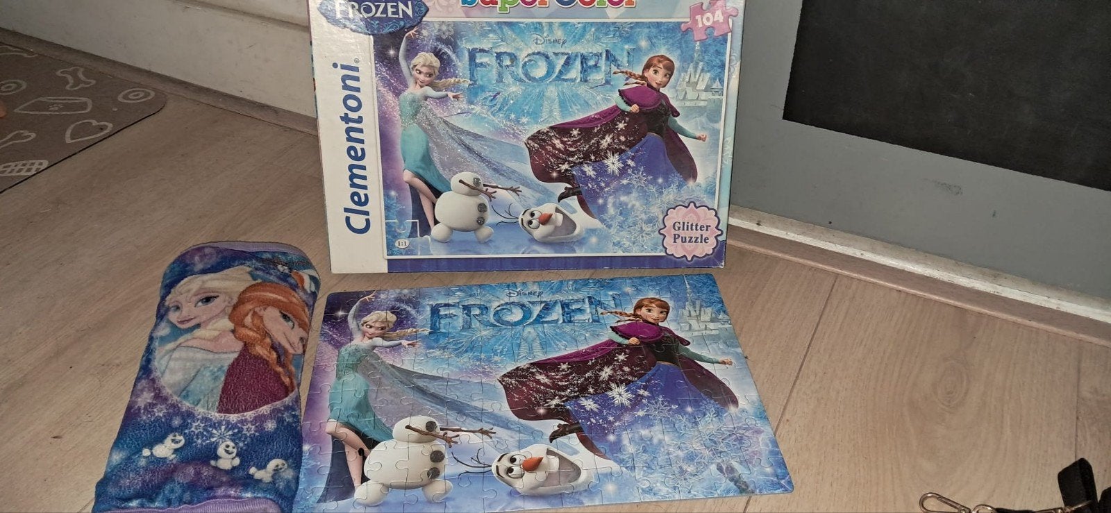 Frozen puzzel en autogordel kussen, Ophalen of Verzenden
