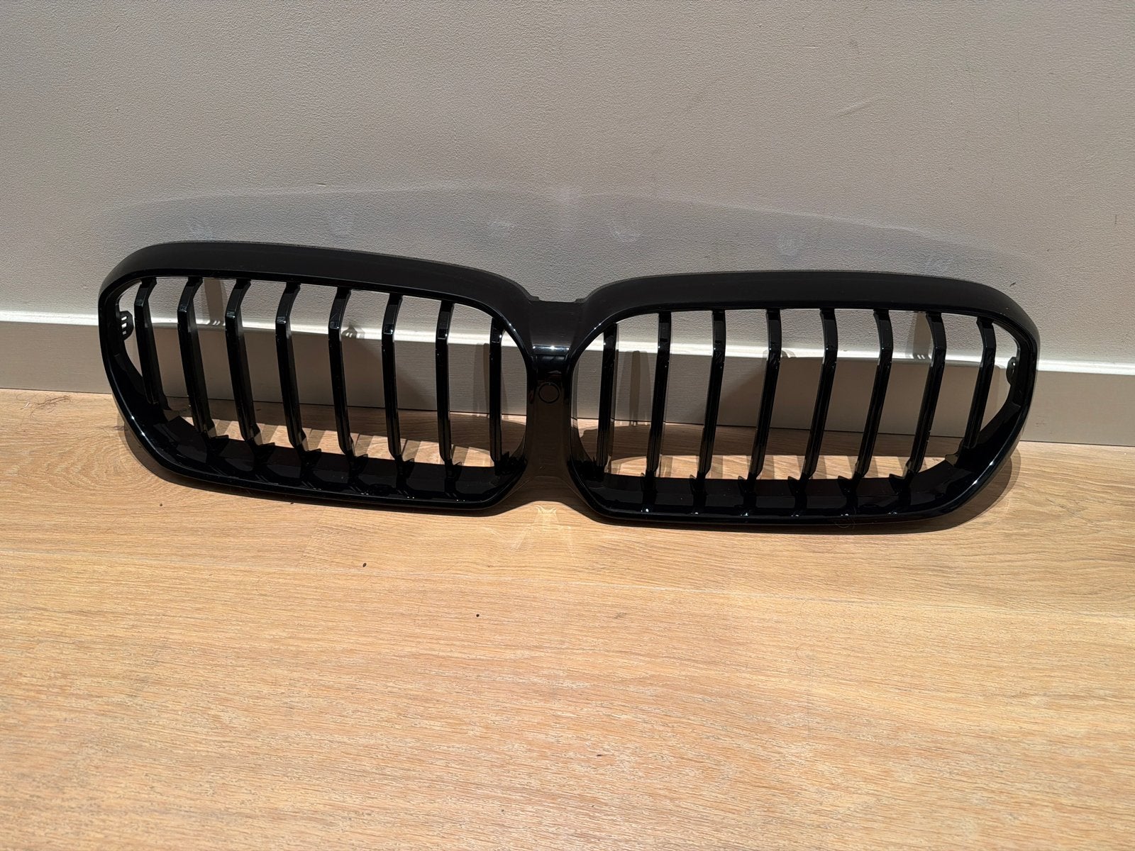 Nieuwe Nieren Grill Zwart glans BMW G30 G31 LCI, Voor, Nieuw, Ophalen of Verzenden, Bumper