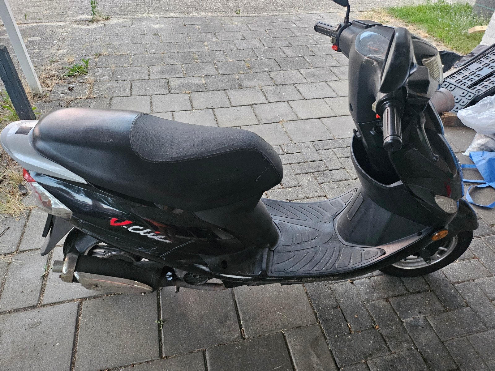 Peugeot V-Clic Scooter - Zwart, Fietsen en Brommers, Scooters | Peugeot, Ophalen, Gebruikt, Overige modellen, Maximaal 45 km/u