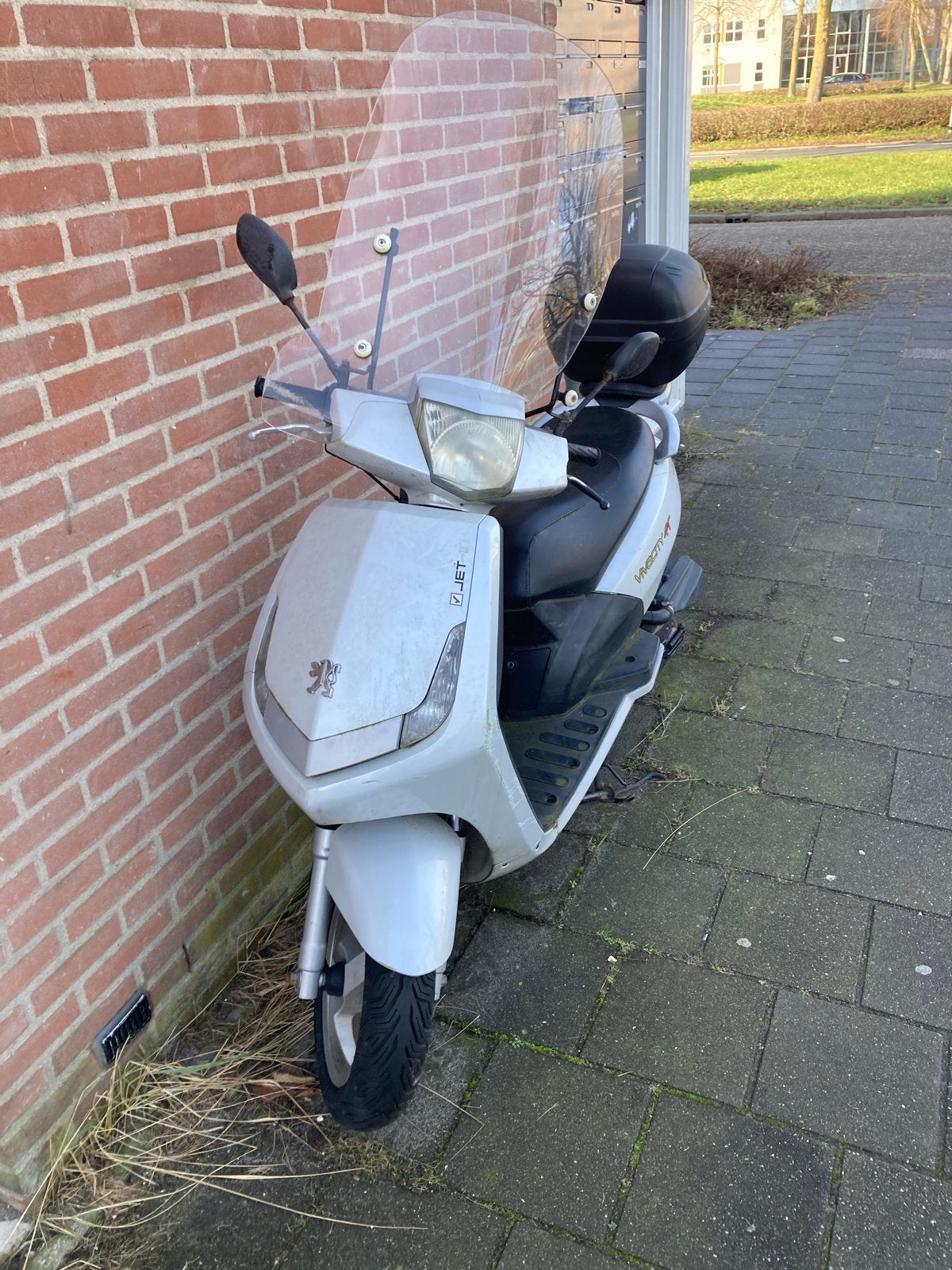 Twee scooters te koop: Peugeot Vivacity en Piaggio Fly, Ophalen, Gebruikt, Maximaal 25 km/u, Benzine
