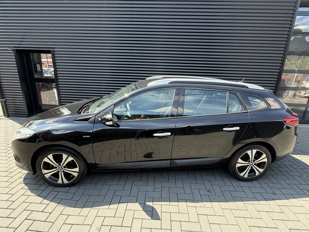 Renault Mégane Estate 1.4 TCe Bose| ZWART| LEER| CLIMA| CRU, Euro 5, Gebruikt, 4 cilinders, Leder en Stof