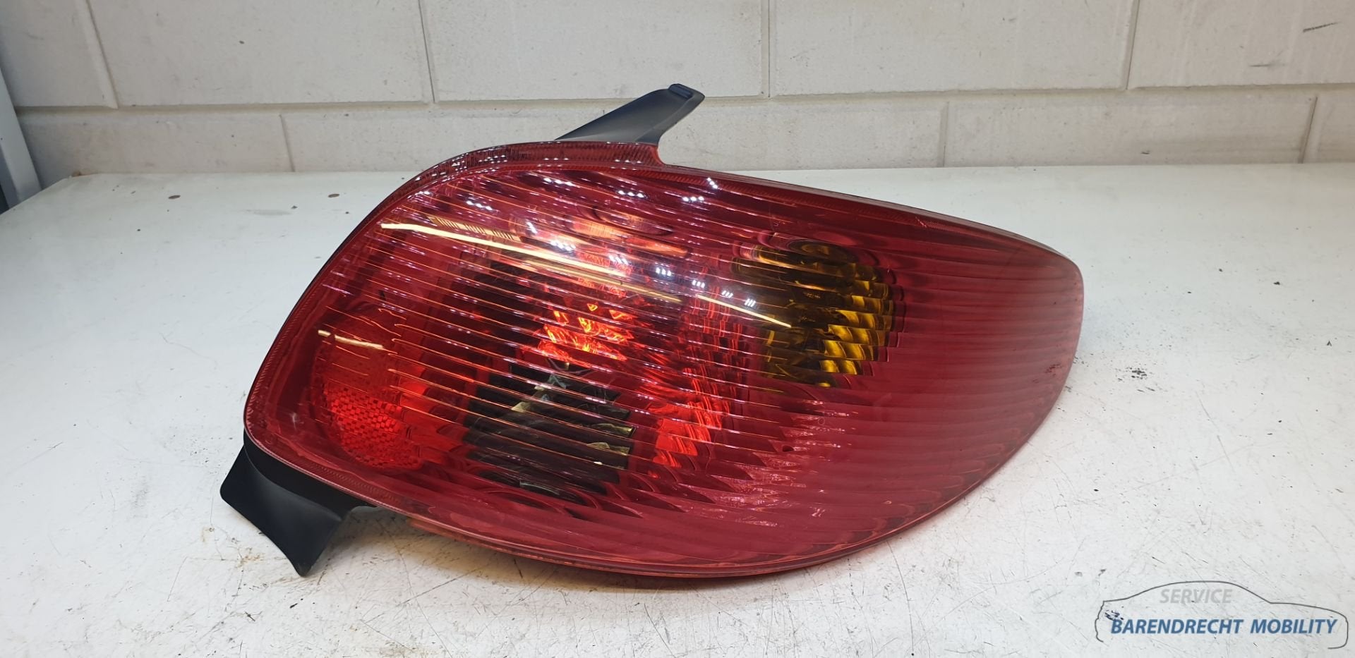 Achterlicht rechts 206 HB Peugeot facelift ZGAN passagierska, Auto-onderdelen, Verlichting, Taurusavenue 1
2132 LS  Hoofddorp, NL