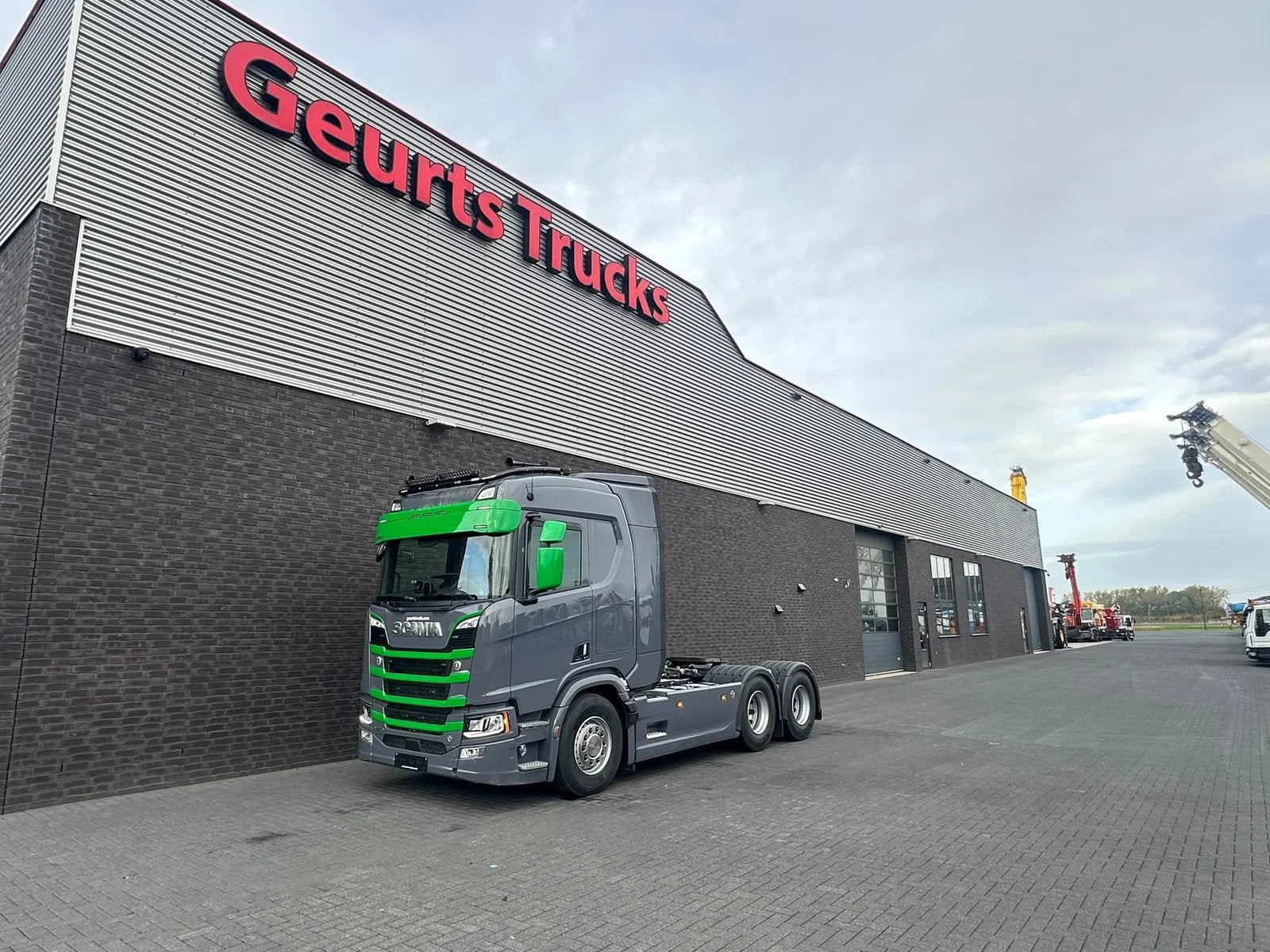 Scania R590 V8 NGS A 6X4 NB TREKKER/TRACTOR/SZM (bj 2025), Auto's, Automaat, Achterwielaandrijving, Euro 6, Scania