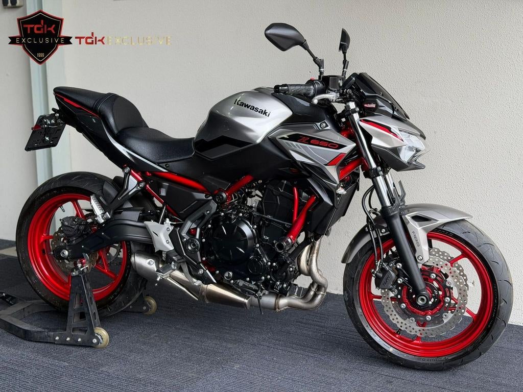 KAWASAKI Z650 ABS TOPSTAAT (Z 650 750 800 900 300 400), 2 cilinders, 649 cc, Bedrijf, Meer dan 35 kW