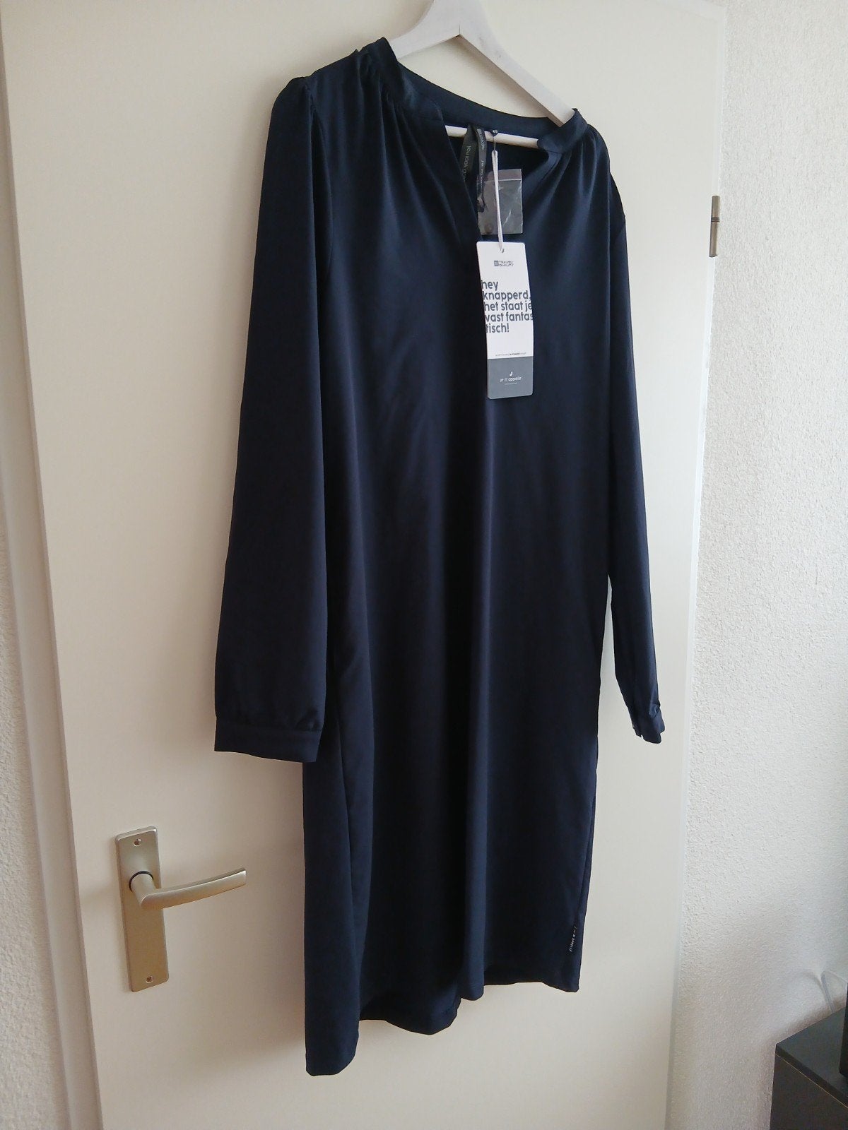 Stijlvol jurkje mét kaartje van Je M'appelle. Maat 40., Kleding | Dames, Maat 38/40 (M), Knielengte, Verzenden, Blauw
