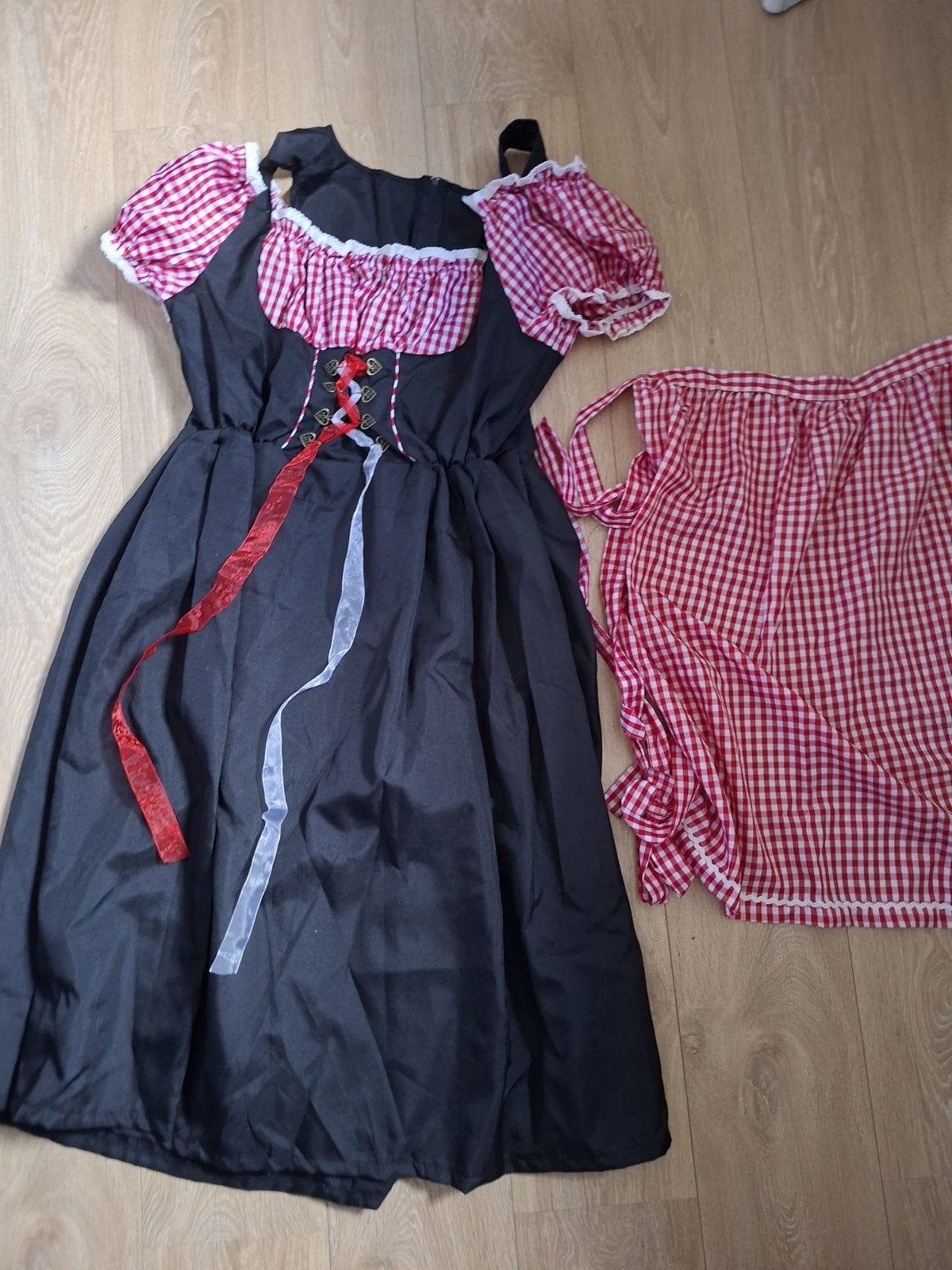 Dirndl Anne-Ruth Rood/Zwart Lang - Maat 2XL/44, Kleding | Dames, Ophalen of Verzenden, Zo goed als nieuw, Maat 46/48 (XL) of groter