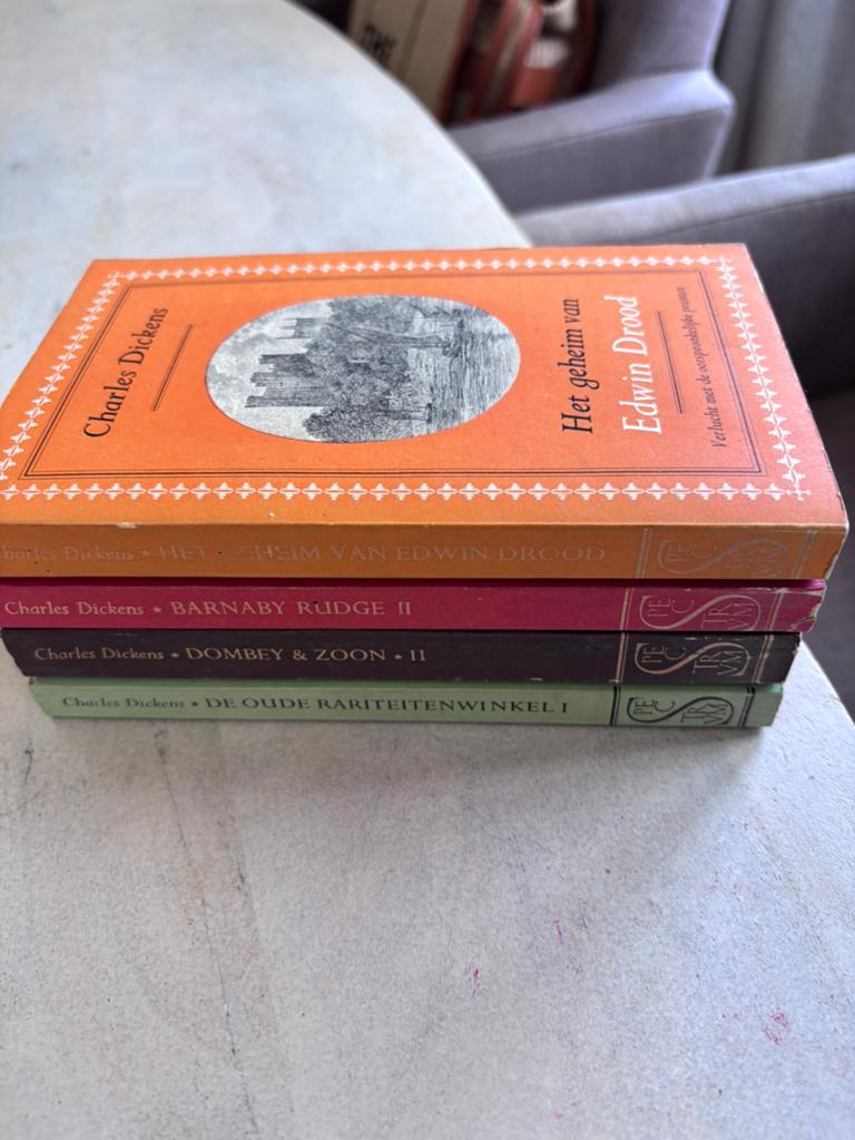 4 Charles Dickens pockets/klassiekers–mooie vintage uitgaven, Boeken, Ophalen of Verzenden, Zo goed als nieuw
