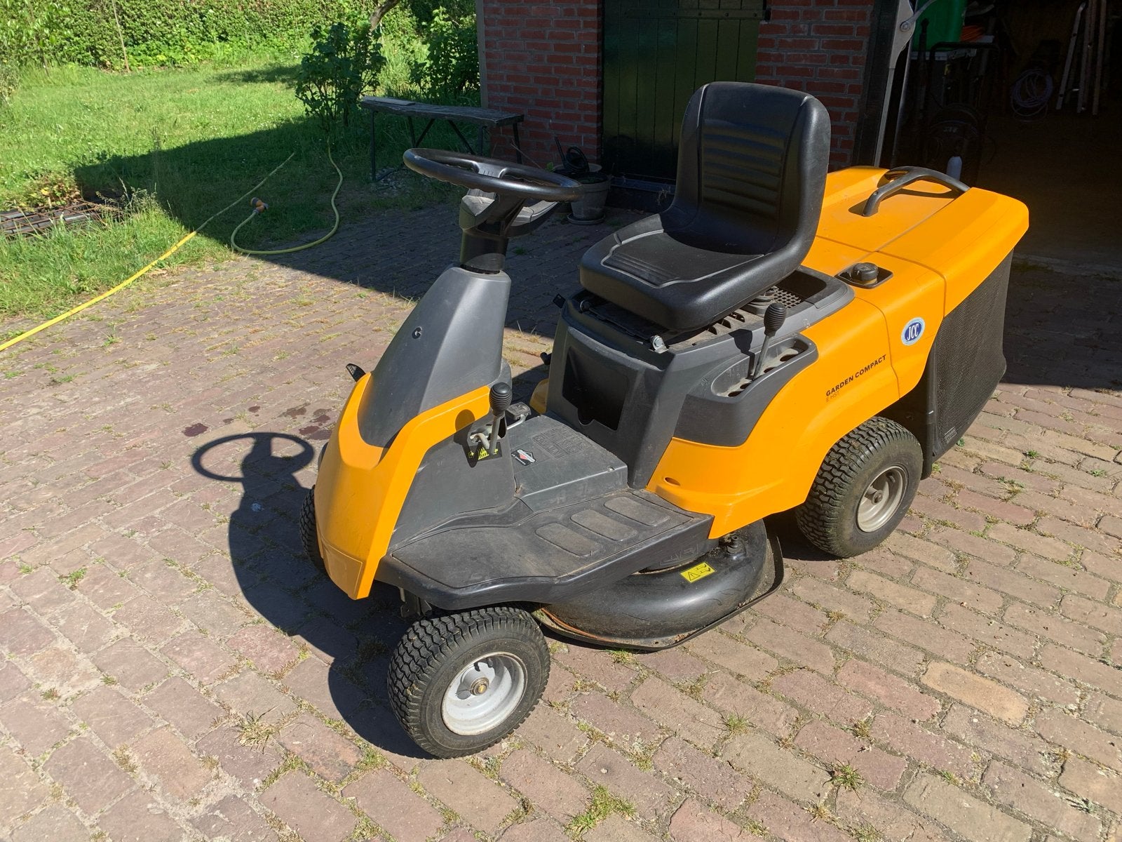 Stiga Garden Compact zitmaaier met mulch inzetstuk, Tuin en Terras, Ophalen, Gebruikt, Mulchfunctie, Minder dan 90 cm
