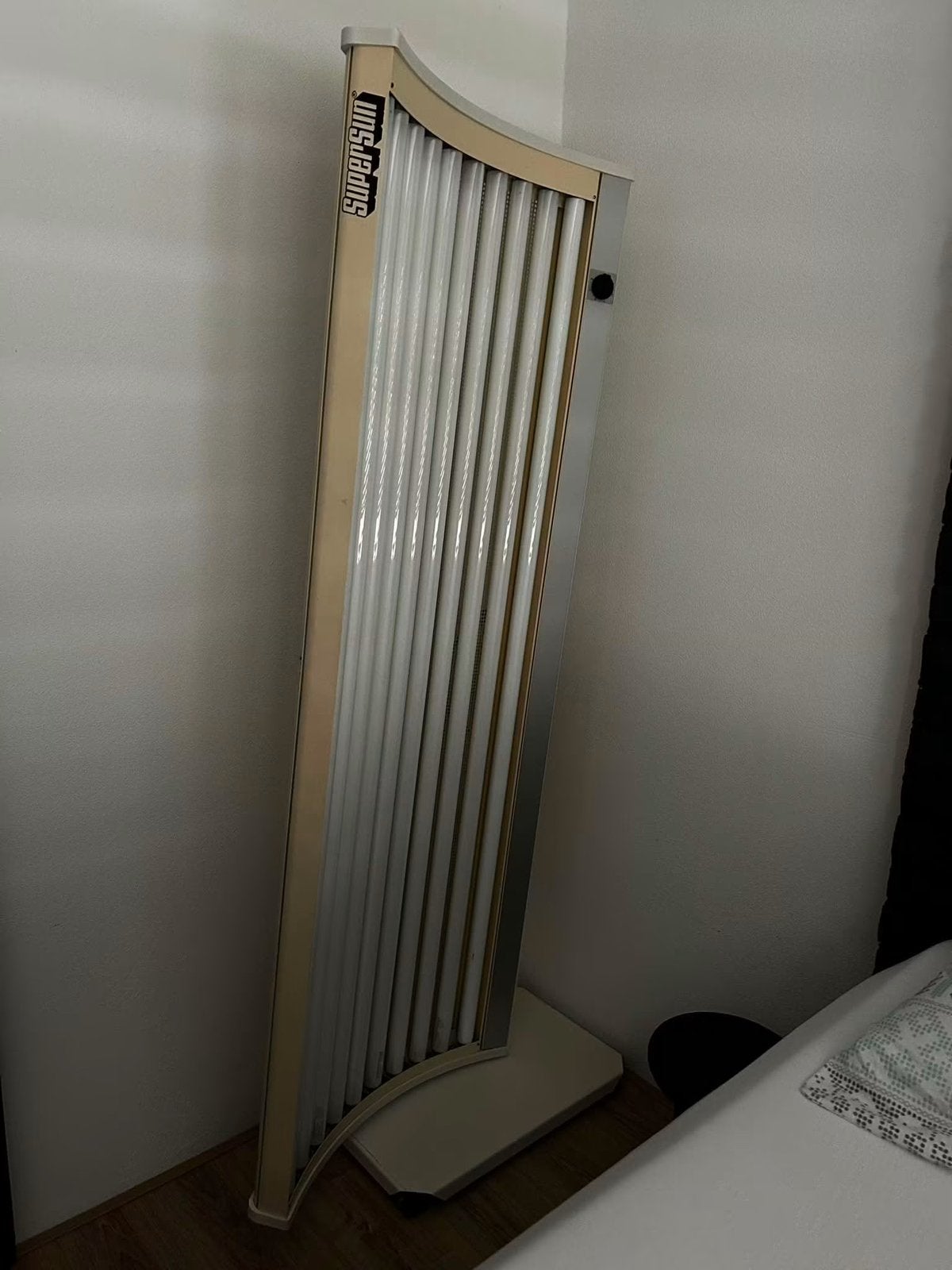 GRATIS MOBIELE ZONNEHEMEL VAN SUPERSUN, Ophalen, Gebruikt, Zonnebank enkelzijdig, 10 tot 15 lampen