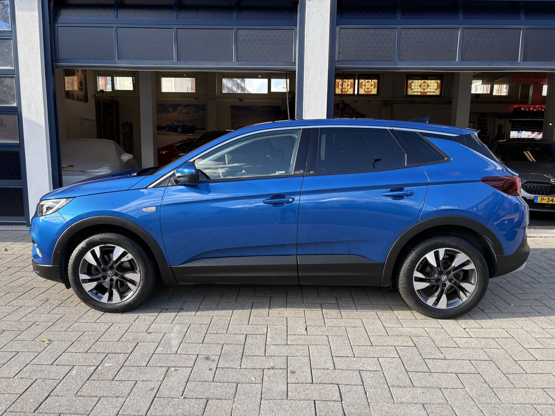 Opel Grandland X 1.2 Turbo Business Executive NL AUTO/1E EIG, Voorwielaandrijving, Gebruikt, Euro 6, 1199 cc