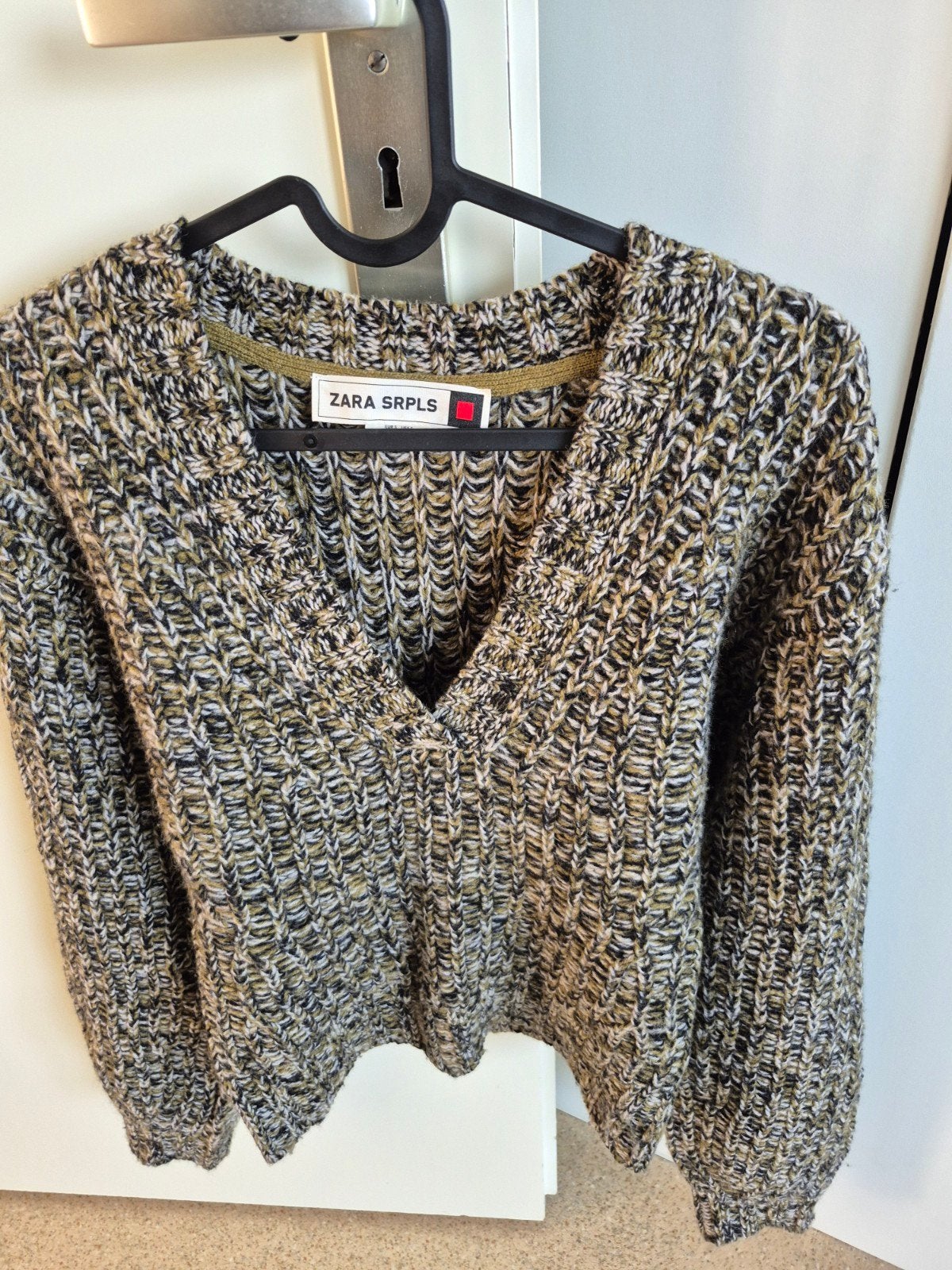 Zara SRPLS gebreide trui V-hals maat S, Kleding | Dames, Truien en Vesten, Zara SRPLS, Ophalen of Verzenden