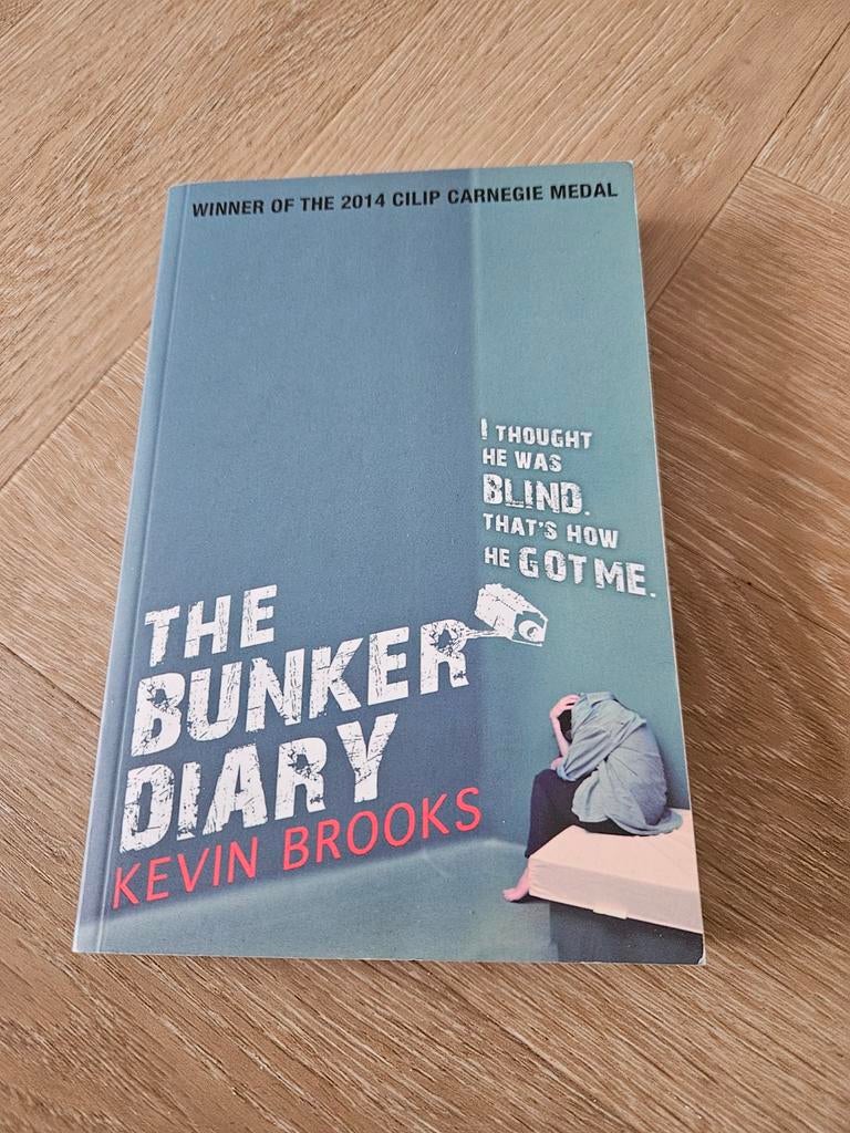 The Bunker Diary | Kevin Brooks, Boeken, Wereld overig, Kevin Brooks, Ophalen of Verzenden, Zo goed als nieuw