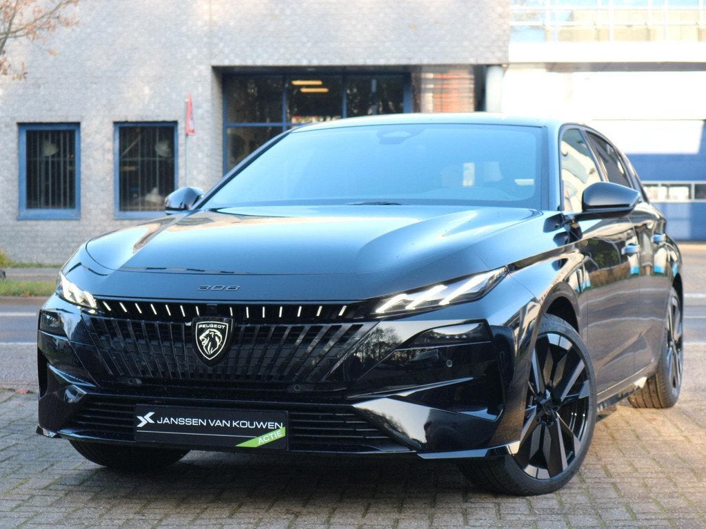 Peugeot 308 1.2 Hybrid 145 e-DCS6 GT / 360 Camera / Alcantar, 145 pk, Gebruikt, 1199 cc, Parkeersensor