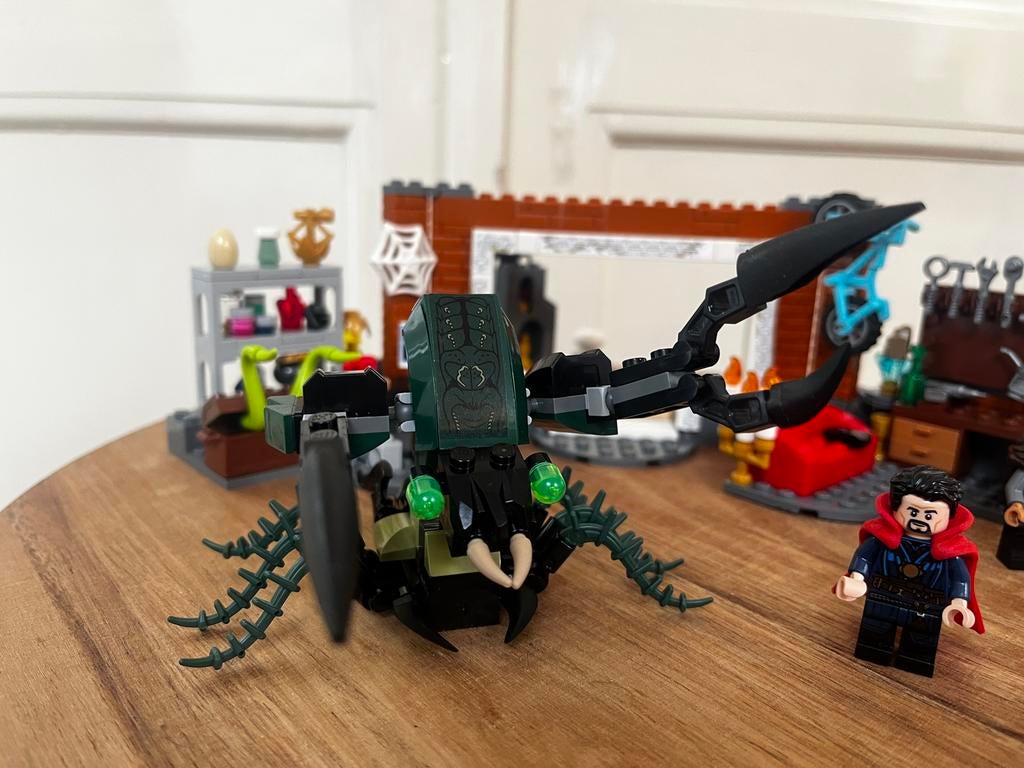 Lego 76185 Spider-Man in het Sanctum Workshop (compleet), Marvel, Lego, Ophalen of Verzenden, Complete set