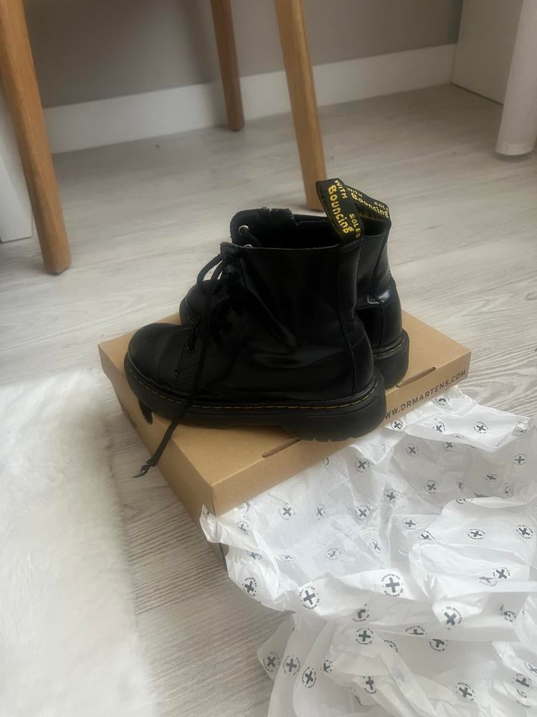 Dr. Martens Air Wair laarzen maat 32, Kinderen en Baby's, Kinderkleding | Schoenen en Sokken, Ophalen of Verzenden, Zo goed als nieuw