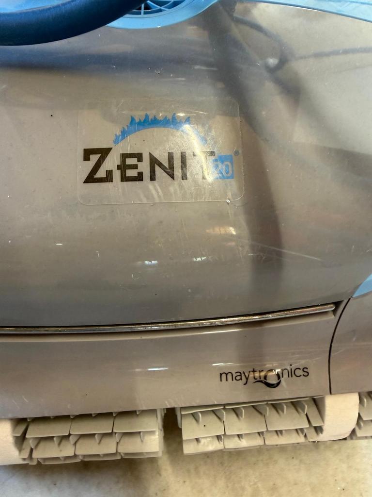 Zwembatrobot Dolphin zenith20, Ophalen of Verzenden, Zo goed als nieuw